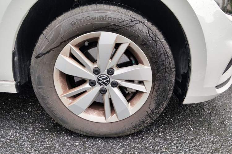 Used Volkswagen Polo 2023 Plus 1.5L Automatic Enjoy-the-Moment Edition Right Front Wheel Hub