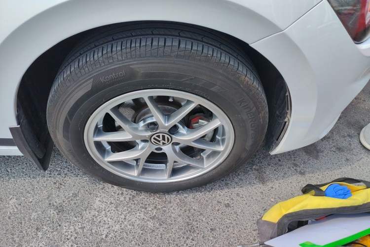 Used Volkswagen Polo 2023 Revised Plus 1.5L Automatic – Enjoy Life Edition Right Front Wheel Hub