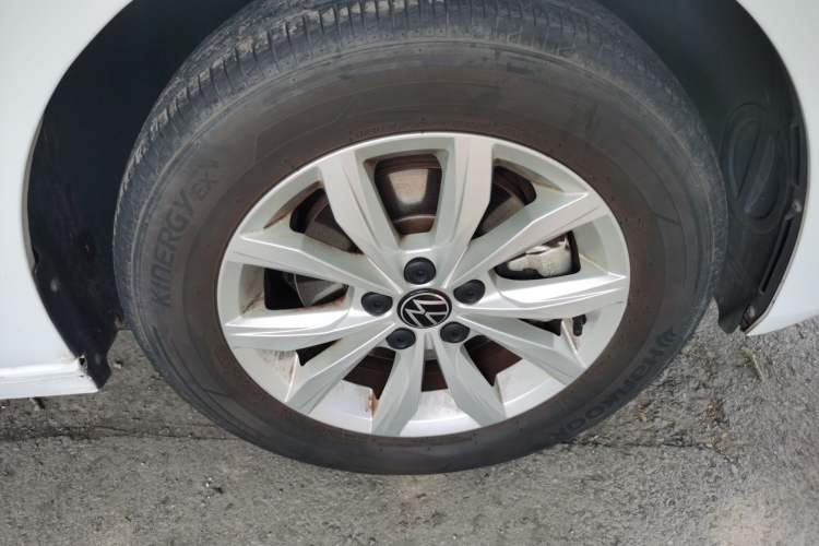 Used Volkswagen Polo 2023 Plus 1.5L Automatic Colorful Tech Edition Right Front Wheel Hub