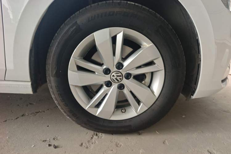 Used Volkswagen Polo 2023 Plus 1.5L Automatic Enjoy-the-Moment Edition Right Front Wheel Hub