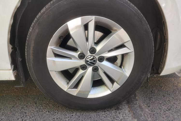 Used Volkswagen Polo 2023 Plus 1.5L Automatic Panoramic Enjoyment Edition Right Front Wheel Hub