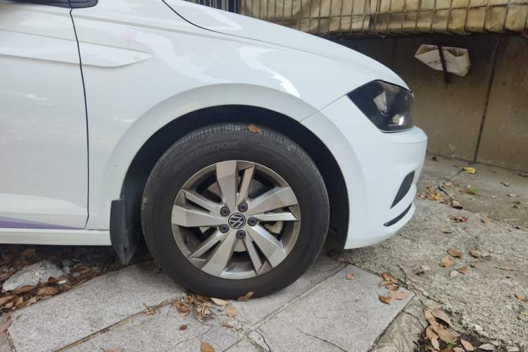 Used Volkswagen Polo 2023 Plus 1.5L Automatic Panoramic Enjoyment Edition Right Front Wheel Hub