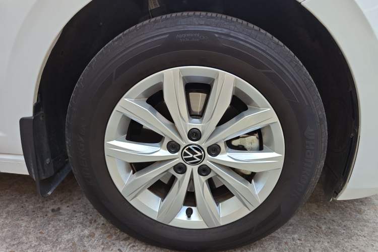 Used Volkswagen Polo 2023 Restyled Plus 1.5L Automatic Colorful Tech Edition Right Front Wheel Hub
