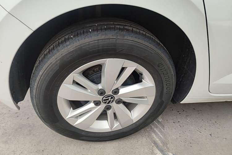 Used Volkswagen Polo 2023 Revised Plus 1.5L Automatic – Enjoy Life Edition Right Rear Wheel Hub
