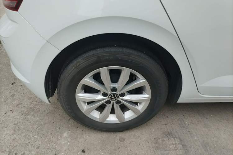 Used Volkswagen Polo 2023 Restyled Plus 1.5L Automatic Colorful Tech Edition Right Rear Wheel Hub