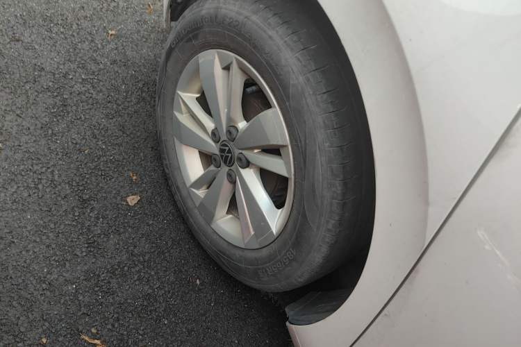 Used Volkswagen Polo 2023 Revised Plus 1.5L Automatic – Enjoy Life Edition Right Rear Wheel Hub