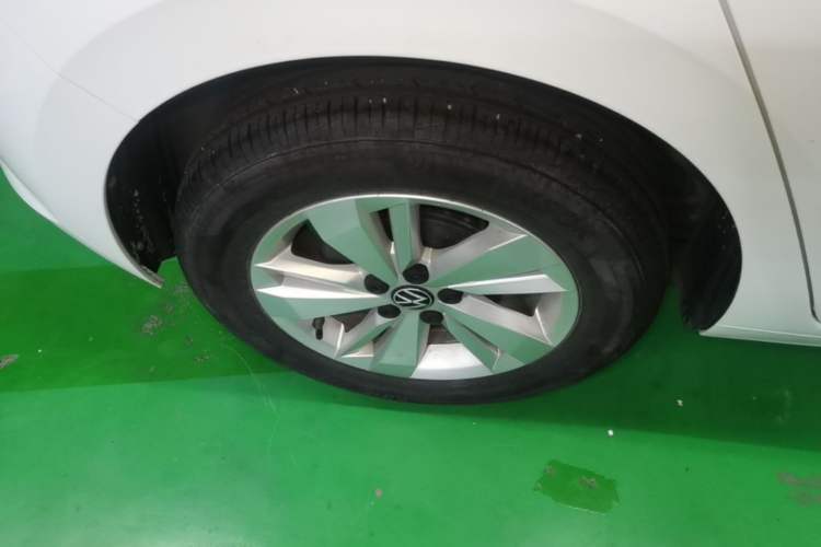 Used Volkswagen Polo 2023 Plus 1.5L Automatic Panoramic Enjoyment Edition Right Rear Wheel Hub