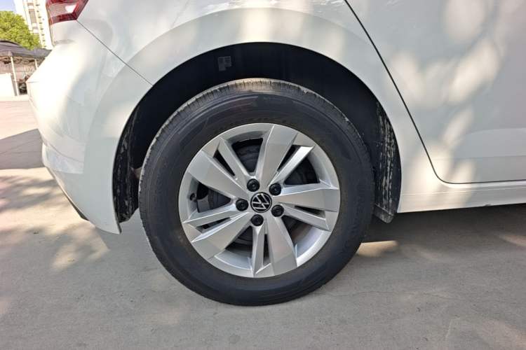 Used Volkswagen Polo 2023 Plus 1.5L Automatic Enjoy-the-Moment Edition Right Rear Wheel Hub