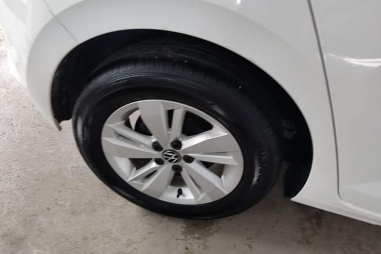 Used Volkswagen Polo 2023 Plus 1.5L Automatic Panoramic Enjoyment Edition Right Rear Wheel Hub