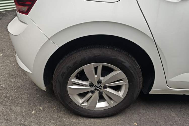 Used Volkswagen Polo 2023 Plus 1.5L Automatic Panoramic Enjoyment Edition Right Rear Wheel Hub