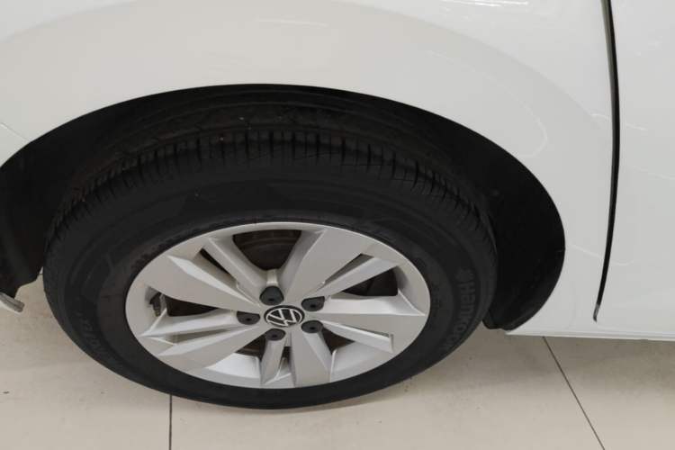 Used Volkswagen Polo 2023 Plus 1.5L Automatic Enjoy-the-Moment Edition Right Rear Wheel Hub