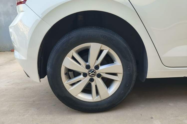 Used Volkswagen Polo 2023 Plus 1.5L Automatic Panoramic Enjoyment Edition Right Rear Wheel Hub