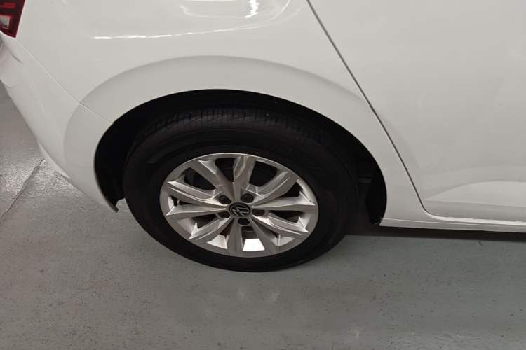 Used Volkswagen Polo 2023 Restyled Plus 1.5L Automatic Colorful Tech Edition Right Rear Wheel Hub