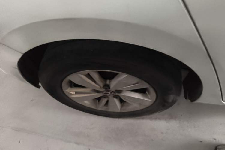 Used Volkswagen Polo 2023 Revised Plus 1.5L Automatic – Enjoy Life Edition Right Rear Wheel Hub