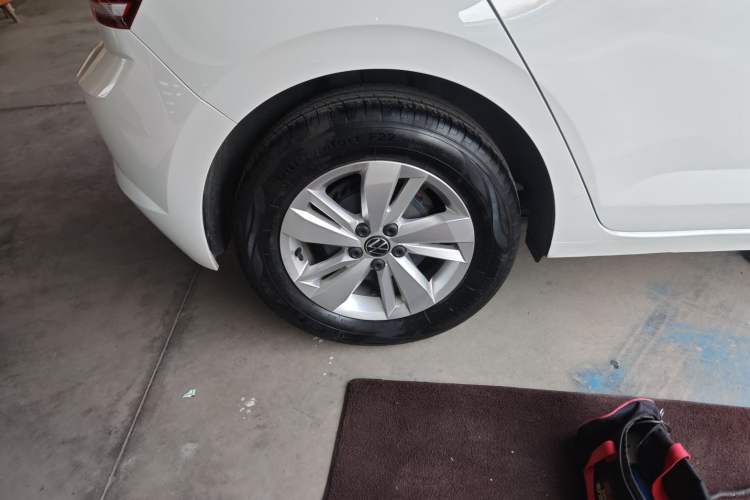 Used Volkswagen Polo 2023 Revised Plus 1.5L Automatic – Enjoy Life Edition Right Rear Wheel Hub