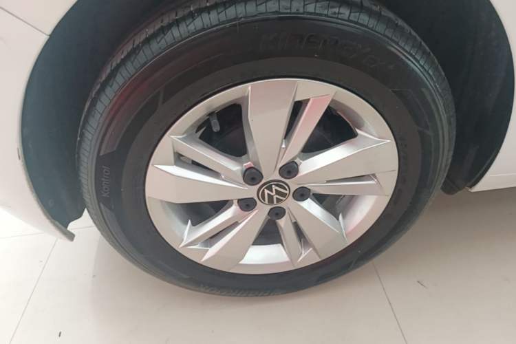 Used Volkswagen Polo 2023 Revised Plus 1.5L Automatic – Enjoy Life Edition Right Rear Wheel Hub