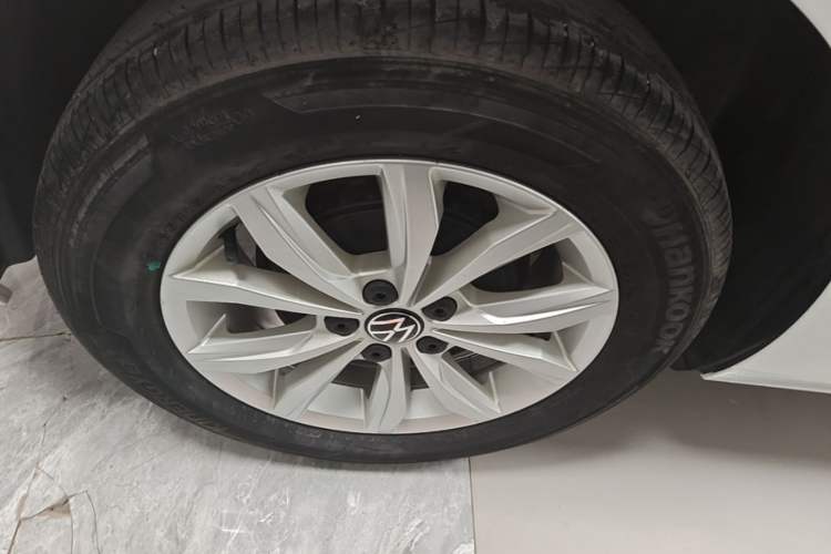 Used Volkswagen Polo 2023 Plus 1.5L Automatic Colorful Tech Edition Right Rear Wheel Hub