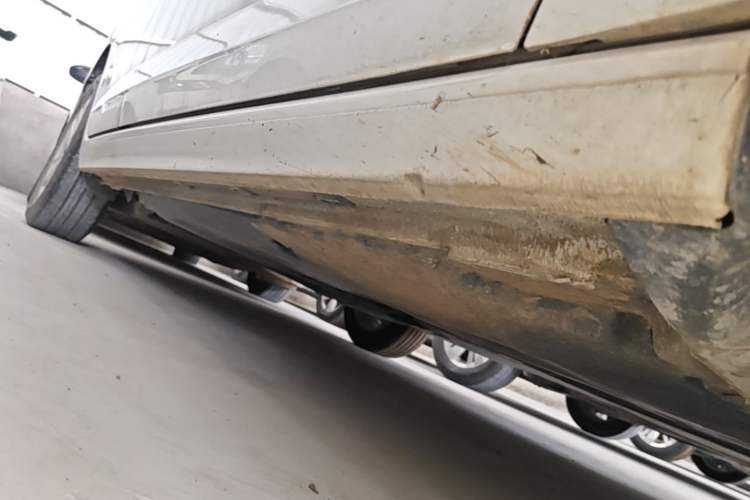 Used Volkswagen Polo 2023 Revised Plus 1.5L Automatic – Enjoy Life Edition Right Side Sill