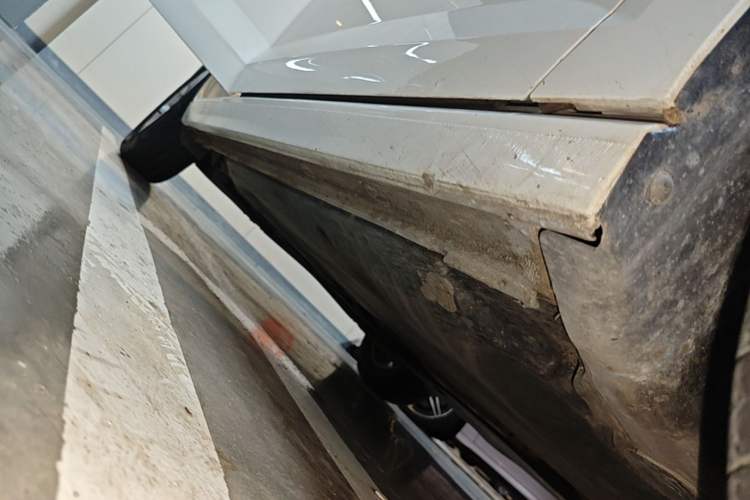 Used Volkswagen Polo 2023 Revised Plus 1.5L Automatic – Enjoy Life Edition Right Side Sill