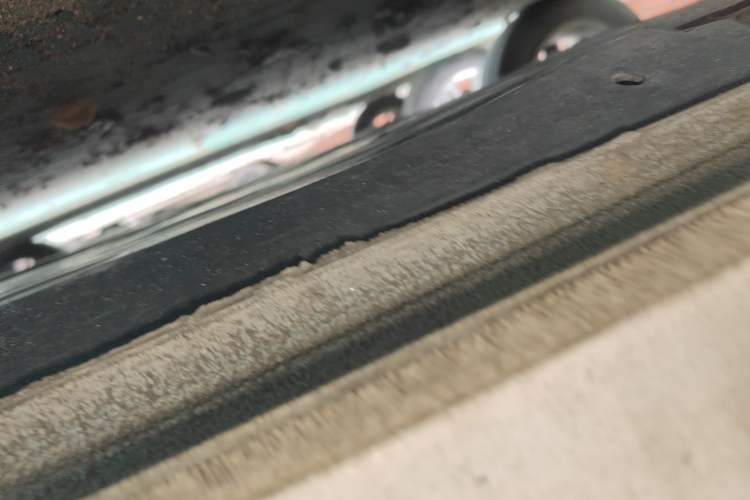 Used Volkswagen Polo 2023 Revised Plus 1.5L Automatic – Enjoy Life Edition Right Side Sill