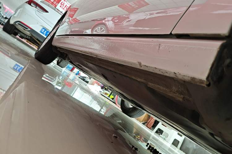 Used Volkswagen Polo 2023 Restyled Plus 1.5L Automatic Colorful Tech Edition Right Side Sill