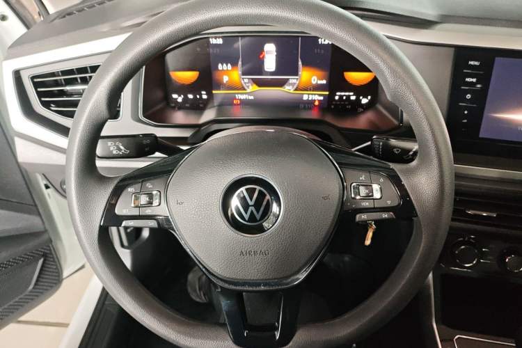 Used Volkswagen Polo 2023 Revised Plus 1.5L Automatic Panoramic Enjoyment Edition Steering Wheel