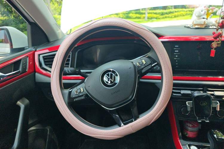 Used Volkswagen Polo 2023 Plus 1.5L Automatic Trendy & Smart Luxury Edition Steering Wheel
