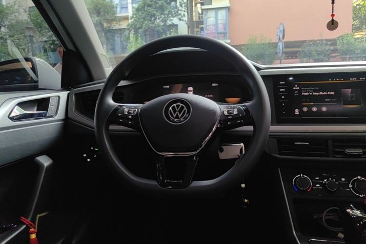Used Volkswagen Polo 2023 Revised Plus 1.5L Automatic Panoramic Enjoyment Edition Steering Wheel