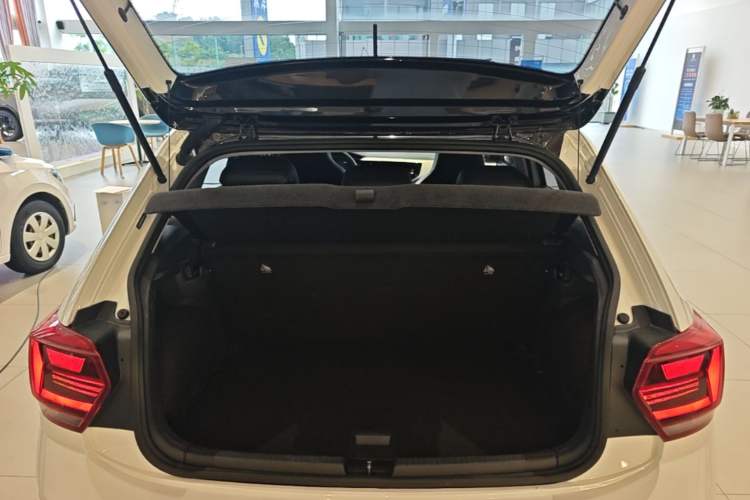 Used Volkswagen Polo 2023 Facelift Plus 1.5L Automatic Trendy & Tech-Savvy Luxury Edition Trunk