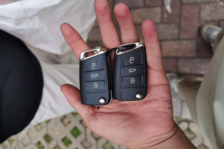 Used Volkswagen Polo 2023 Plus 1.5L Automatic Colorful Tech Edition Vehicle Key