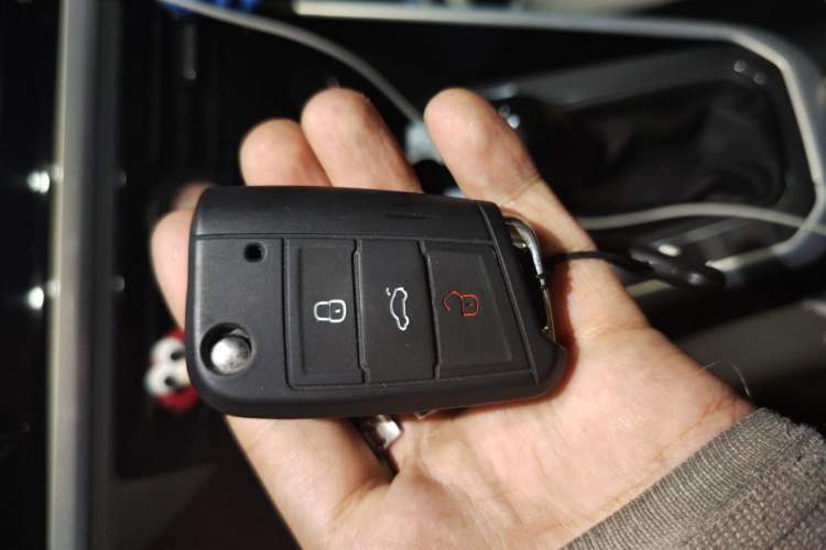 Used Volkswagen Polo 2023 Plus 1.5L Automatic Colorful Tech Edition Vehicle Key
