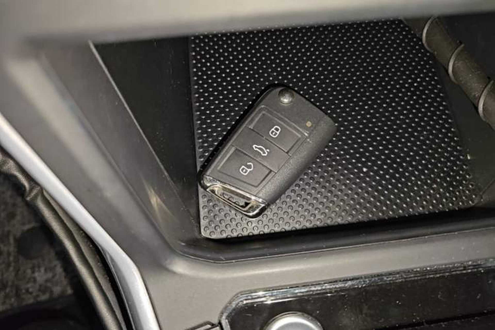 Used Volkswagen Polo 2023 Plus 1.5L Automatic Colorful Tech Edition Vehicle Key