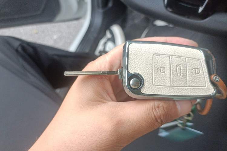 Used Volkswagen Polo 2023 Revised Plus 1.5L Automatic – Enjoy Life Edition Vehicle Key