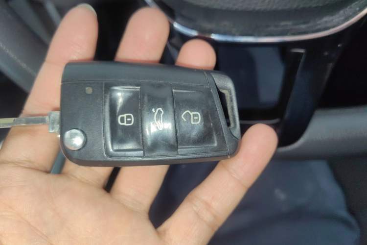 Used Volkswagen Polo 2023 Revised Plus 1.5L Automatic – Enjoy Life Edition Vehicle Key