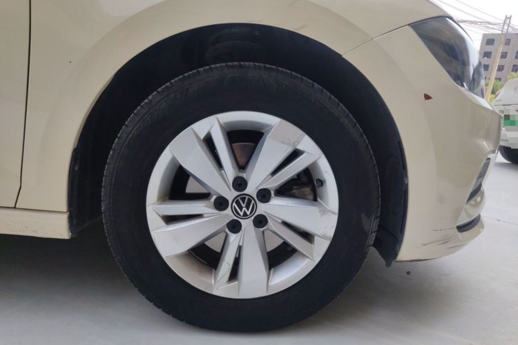 Used Volkswagen Polo 2023 Plus 1.5L Automatic Panoramic Enjoyment Edition Right Front Wheel Hub