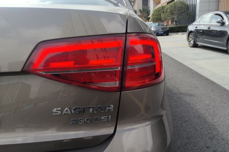 Used Volkswagen Sagitar 2018 280TSI DSG Comfort Model Exterior 8