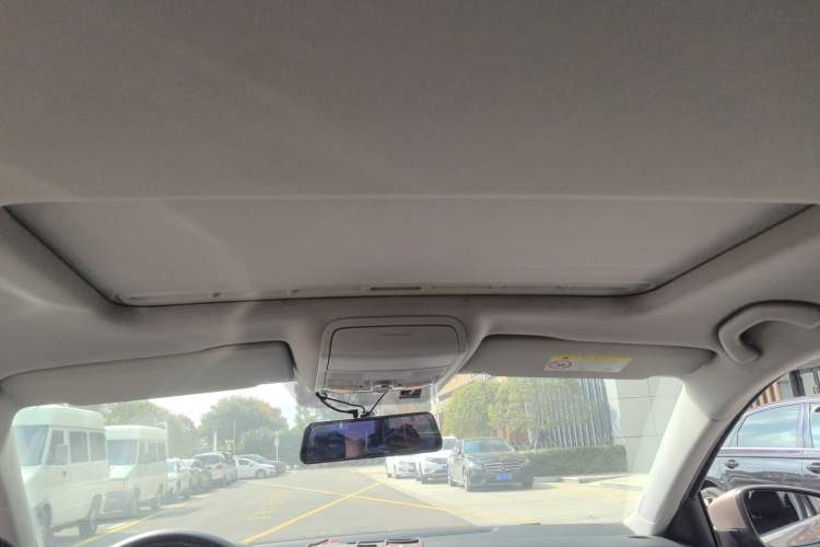 Used Volkswagen Sagitar 2018 280TSI DSG Comfort Model Headliner