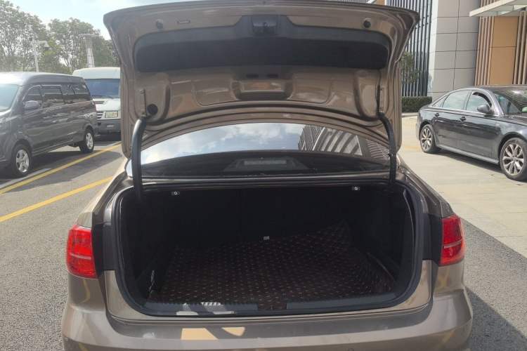 Used Volkswagen Sagitar 2018 280TSI DSG Comfort Model Trunk