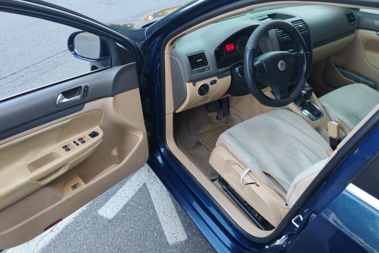 Used Volkswagen Sagitar 2006 1.6L Automatic Fashion Model Driver Seat