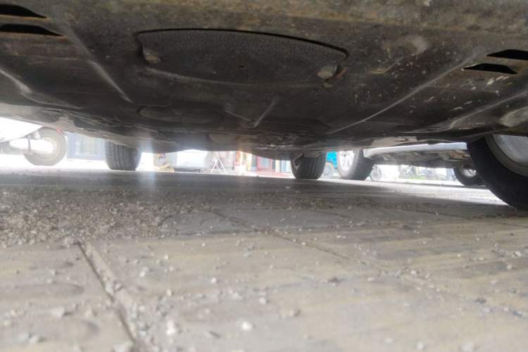 Used Volkswagen Sagitar 2006 2.0L Manual Comfort Version Chassis Front