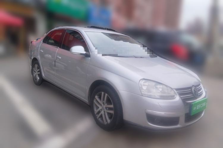 Used Volkswagen Sagitar 2006 2.0L Manual Comfort Version Front Right 45 Deg