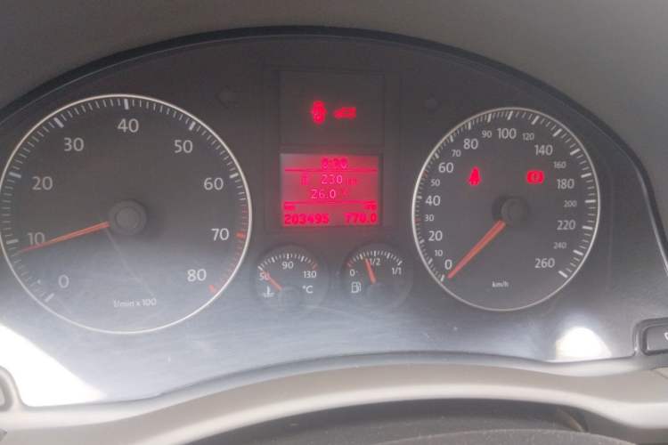 Used Volkswagen Sagitar 2006 2.0L Manual Comfort Version Instrument Cluster