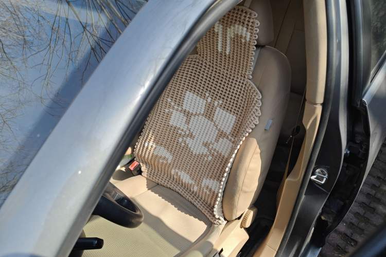 Used Volkswagen Sagitar 2006 1.6L Manual Fashion Model Left Front Seat