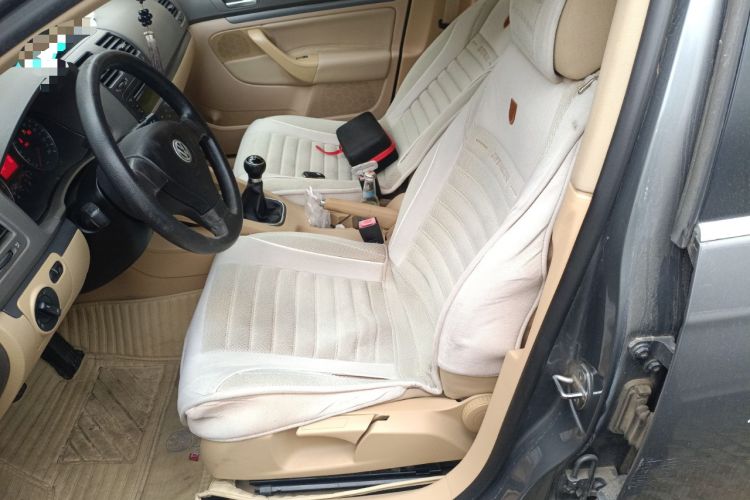 Used Volkswagen Sagitar 2006 1.6L Manual Fashion Model Left Front Seat