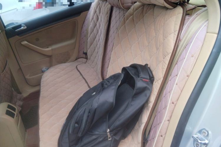 Used Volkswagen Sagitar 2006 2.0L Manual Comfort Version Left Rear Seat