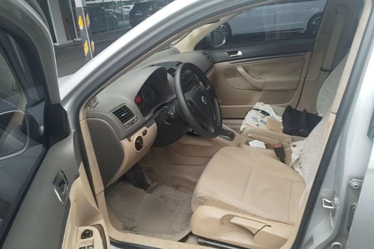 Used Volkswagen Sagitar 2006 1.6L Automatic Fashion Model Driver Seat