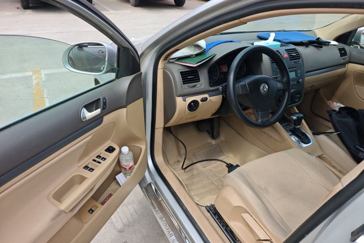 Used Volkswagen Sagitar 2006 1.6L Automatic Fashion Model Driver Seat