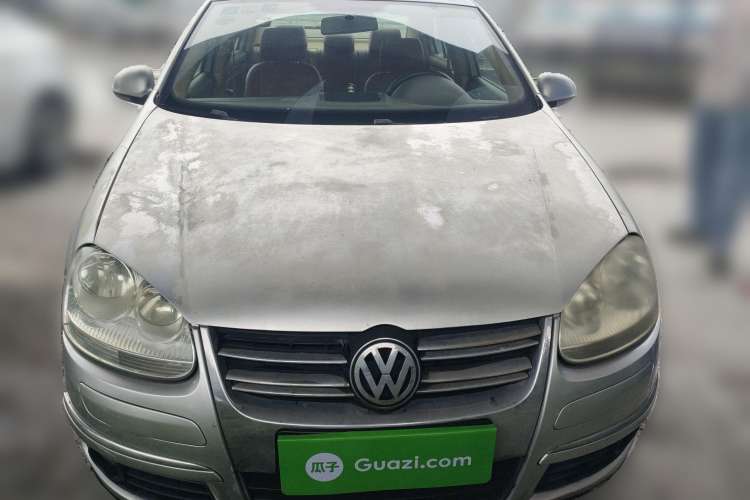 Used Volkswagen Sagitar 2006 1.6L Manual Fashion Model Front
