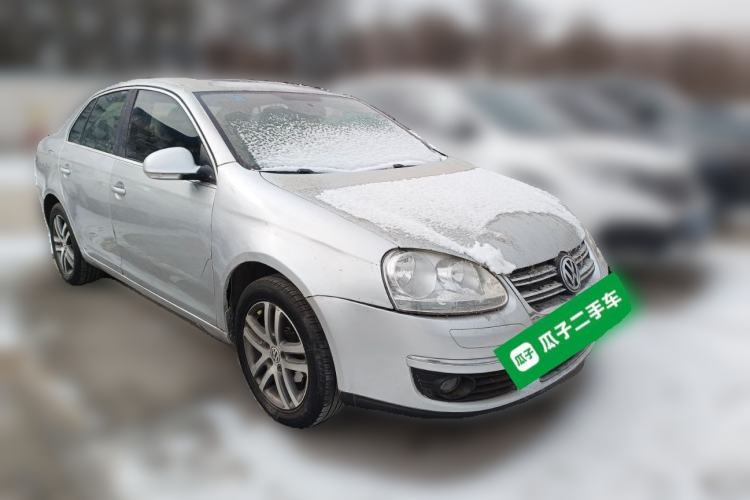 Used Volkswagen Sagitar 2006 1.6L Manual Fashion Model Front Right 45 Deg