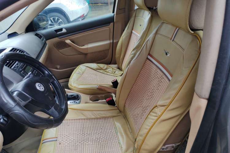 Used Volkswagen Sagitar 2006 1.6L Automatic Fashion Model Left Front Seat